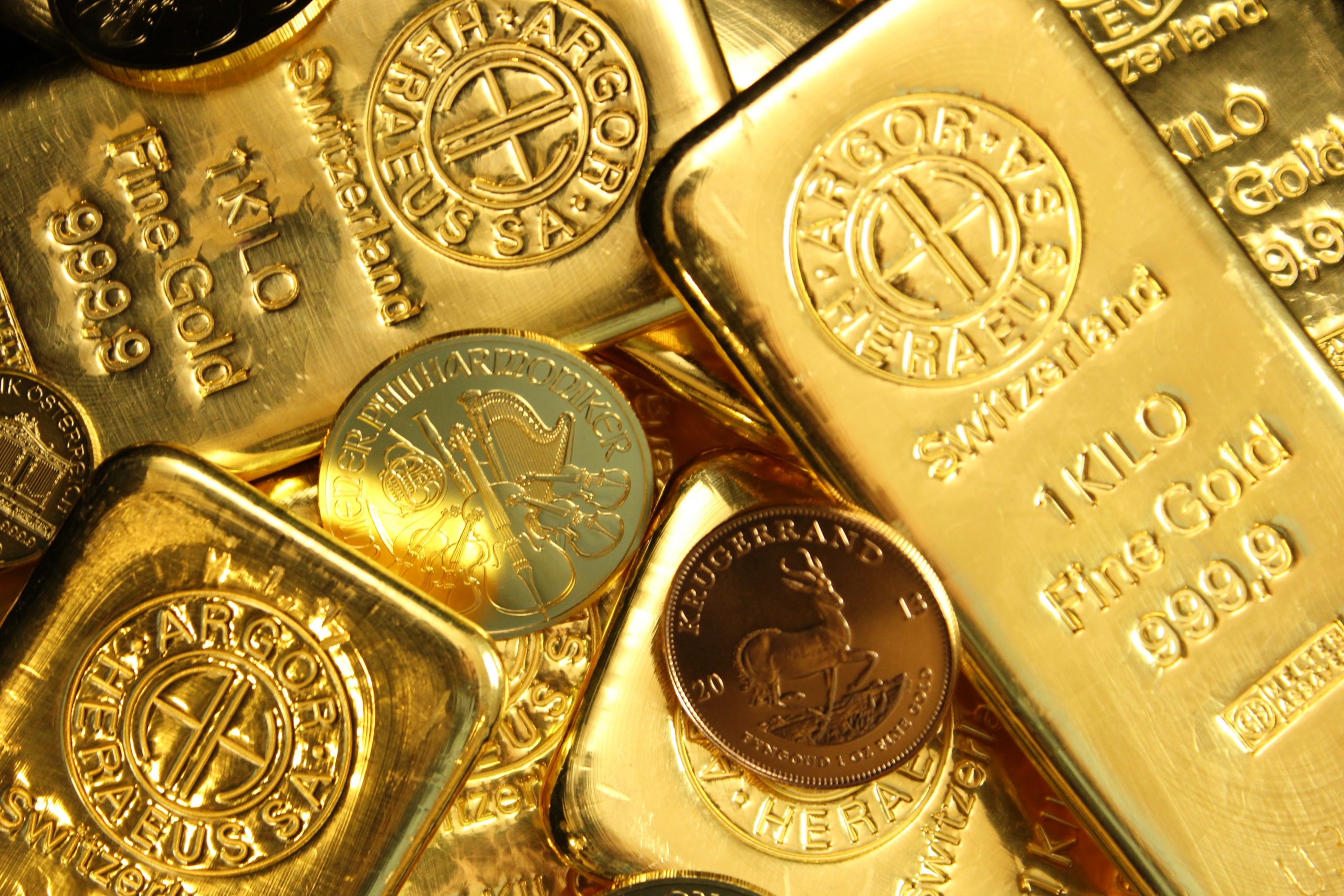 8 Priežastys kodėl verta įsigyti aukso