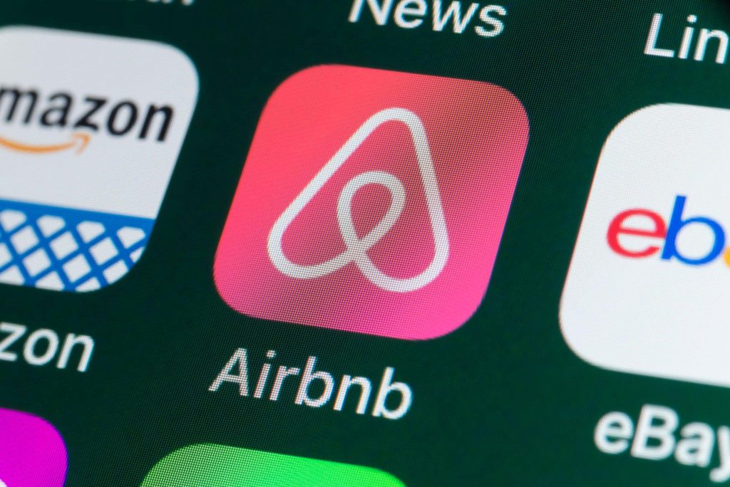 viešbučiai iš tikrųjų yra pigesni nei „Airbnb“