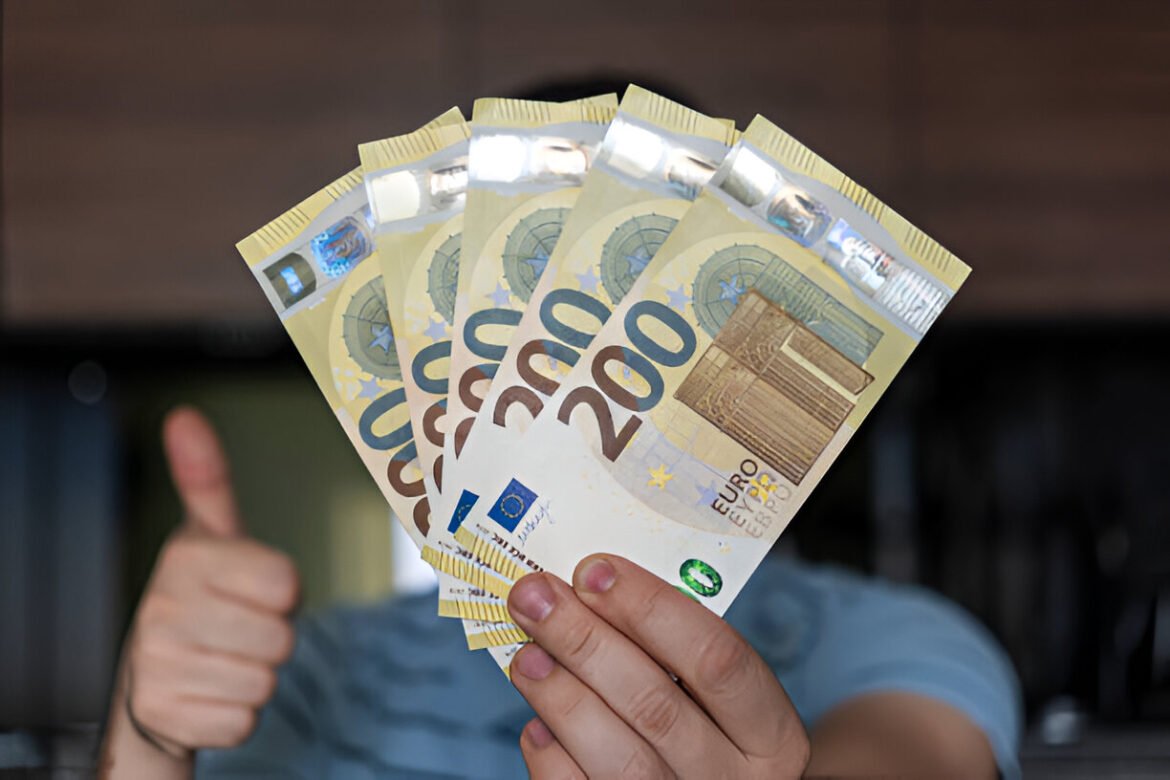 Kur investuoti 1000 eurų sėkmingai?