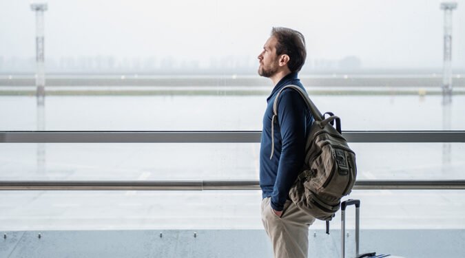 Štai kodėl į lėktuvą visada lipama pro kairiuosius vartus