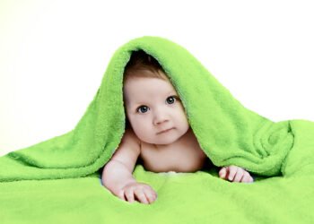 Lyties neapibrėžiantys kūdikių vardai dabar populiaresni nei bet kada anksčiau: štai keletas dažniausių