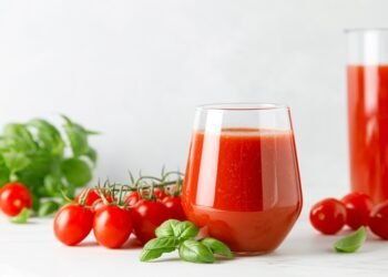 Kodėl pomidorų sultys lėktuve skanesnės?