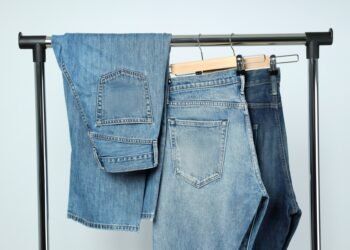 Tikslus amžius, kada derėtų atsisakyti džinsų