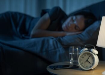 Jei vidury nakties telefonas suskamba vieną kartą, neperskambink