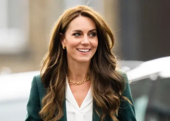 Kodėl Kate Middleton retai nusivelka paltą viešumoje