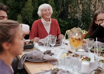 Kodėl juokiamės net netinkamiausiomis akimirkomis: psichologinė priežastis