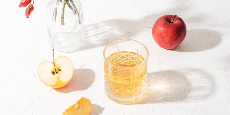 Pagrindiniai skirtumai tarp obuolių sidro acto ir baltojo acto