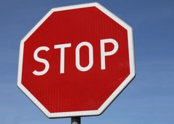 STOP ženklai anksčiau buvo geltoni – ir tai nutiko visai neseniai