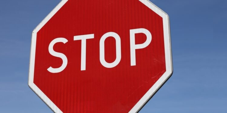 STOP ženklai anksčiau buvo geltoni – ir tai nutiko visai neseniai