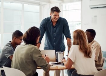 Kūrybiški būdai suasmeninti darbo vietą