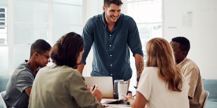 Kūrybiški būdai suasmeninti darbo vietą