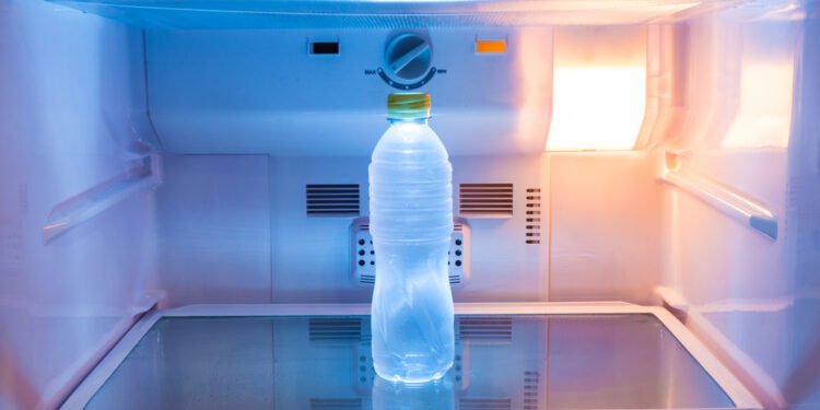 Štai kodėl šaldiklyje nėra lemputės