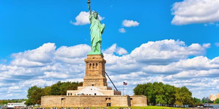 Tikroji Laisvės statulos spalva jus nustebins (užuomina: ji ne žalia!)