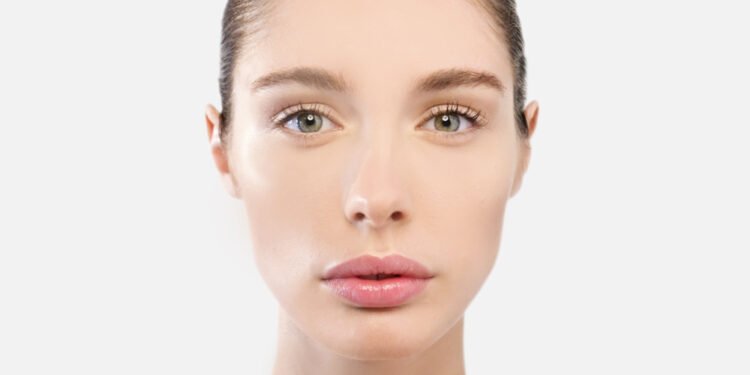 Keturi veido bruožai, kurie pirmiausia patraukia kitų dėmesį