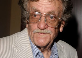 Šie moksleiviai rašė laiškus Kurtui Vonnegutui. Štai ką jie iš jo gavo.