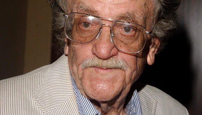 Šie moksleiviai rašė laiškus Kurtui Vonnegutui. Štai ką jie iš jo gavo.