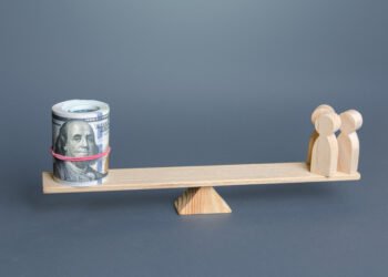 Štai kiek vidutinis žmogus uždirba per gyvenimą