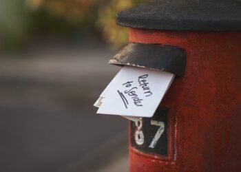 Štai kas nutinka laiškams be grąžinimo adreso, kurių nepavyksta pristatyti