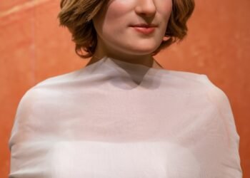 Visa tiesa apie kultinę princesės Dianos šukuoseną