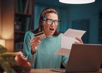 Štai kiek laiko turėtumėte saugoti savo kredito kortelės ataskaitas