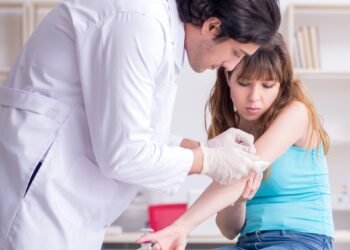 7 greiti pagalbos būdai nedideliems nudegimams, sumušimams ir nubrozdinimams