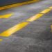Kodėl kelio juostos yra geltonos?