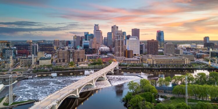 Joi Bass, Indianola, Misisipė