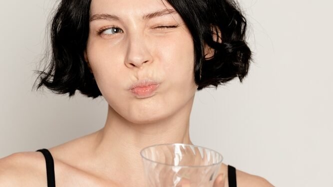 Tam tikrų burnos skalavimo skysčių paslėptos grėsmės sveikatai