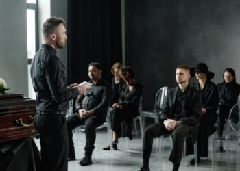 Kodėl visada verta dalyvauti laidotuvėse