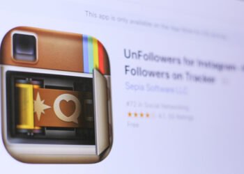 Kaip sužinoti, kas nustojo tave sekti „Instagram“