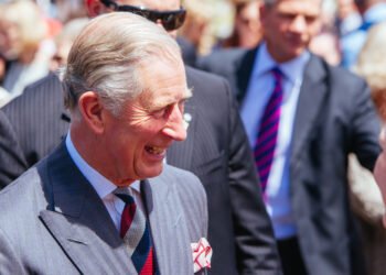 Kodėl princas Čarlzas pasipiršo princesei Dianai, nors jos nemylėjo