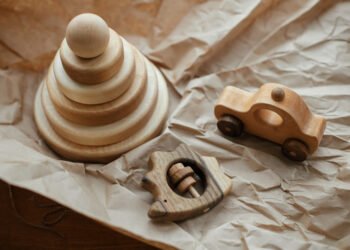 Susipažinkite su tikrais žaislais, įkvėpusiais mylimus Mikės Pūkuotuko personažus