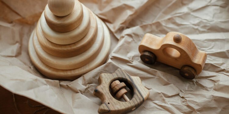 Susipažinkite su tikrais žaislais, įkvėpusiais mylimus Mikės Pūkuotuko personažus