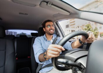 Ar vyrai vairuoja geriau už moteris?