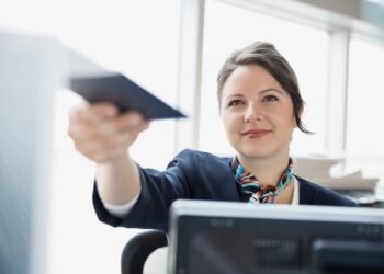 Kuris variantas pigesnis: atgalinis bilietas ar du bilietai į vieną pusę?