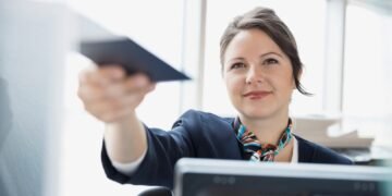 Kuris variantas pigesnis: atgalinis bilietas ar du bilietai į vieną pusę?