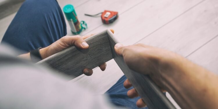 Kaip greitai ir lengvai nuvalyti grindjuostes