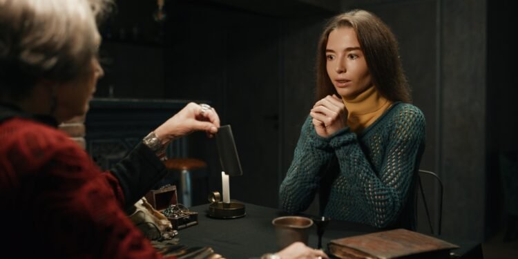 10 dalykų, kuriuos privalote apgalvoti prieš kreipdamiesi į būrėją