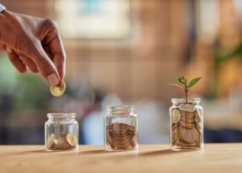 Šis įprastas įprotis gali išsekinti jūsų pensijos santaupas – būtent tada, kai jums jų labiausiai prireiks