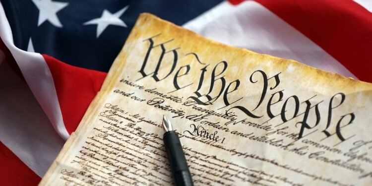 Štai kodėl JAV Konstitucijoje „S“ raidė rašoma kaip „F“