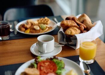 Štai kodėl viešbučių pusryčiai vadinami „kontinentiniais“