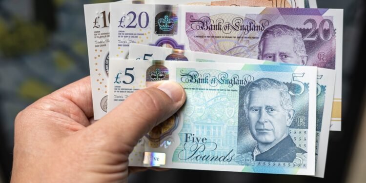 Kodėl svarai žymimi „lbs“?