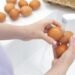 Kodėl niekada nereikėtų plauti šviežių kiaušinių prieš juos verdant