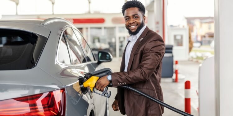 Kaip degalų kolonėlė „supranta“, kada sustoti?