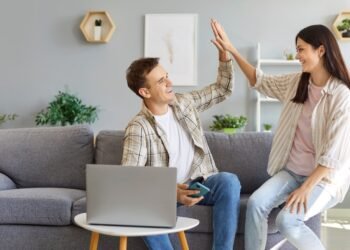 5 paprasti būdai užsidirbti namuose (vietoj viršvalandžių)
