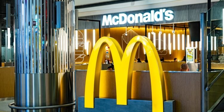 „McDonald’s“ trumpam sugrąžina šią šventinę mėgstamiausią prekę