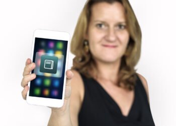 Kaip susitvarkyti programas savo iPhone telefone