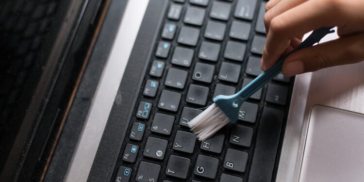 Kaip išvalyti klaviatūrą per 7 paprastus žingsnius