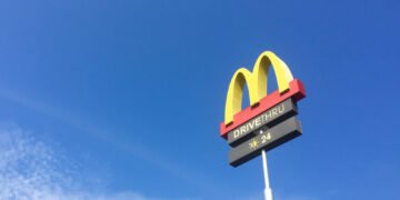 Buvusio „McDonald’s“ darbuotojo teigimu, tai – prasčiausias laikas apsilankyti restorane