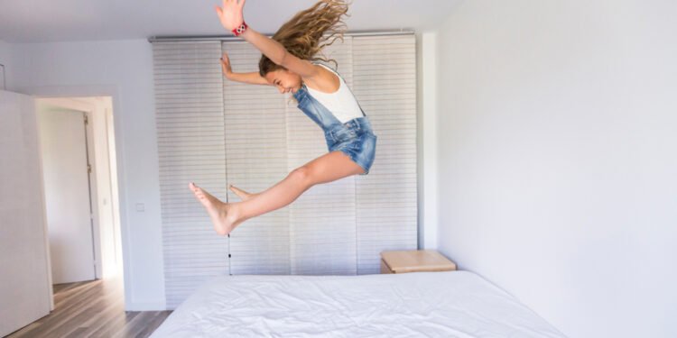 „All of the Sudden“ ar „All of a Sudden“: kuris variantas taisyklingas?